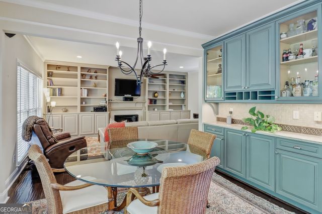 5295 Oxford Chase Way, Atlanta, GA 30338