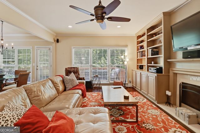 5295 Oxford Chase Way, Atlanta, GA 30338