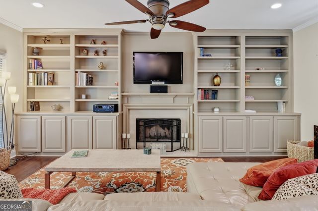 5295 Oxford Chase Way, Atlanta, GA 30338
