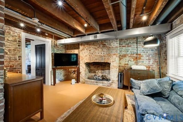 247 Grove Ave, Petersburg, VA 23803