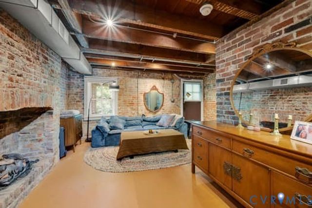 247 Grove Ave, Petersburg, VA 23803