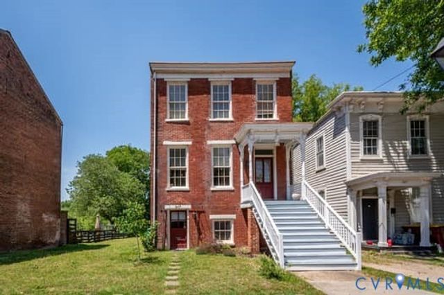 247 Grove Ave, Petersburg, VA 23803