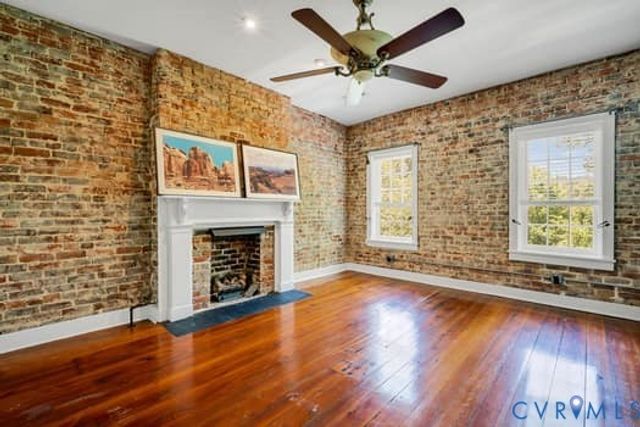 247 Grove Ave, Petersburg, VA 23803