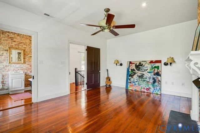 247 Grove Ave, Petersburg, VA 23803