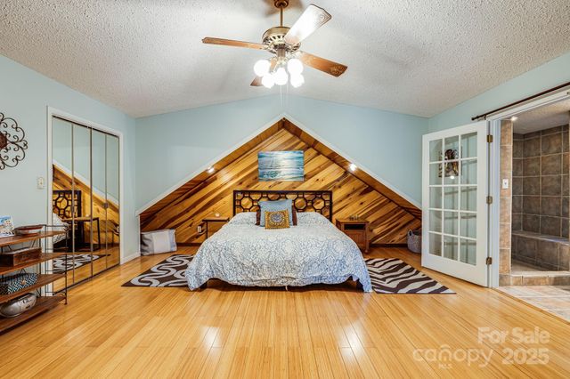 15 Crest Circle Drive, Weaverville, NC 28787