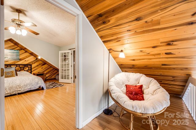 15 Crest Circle Drive, Weaverville, NC 28787