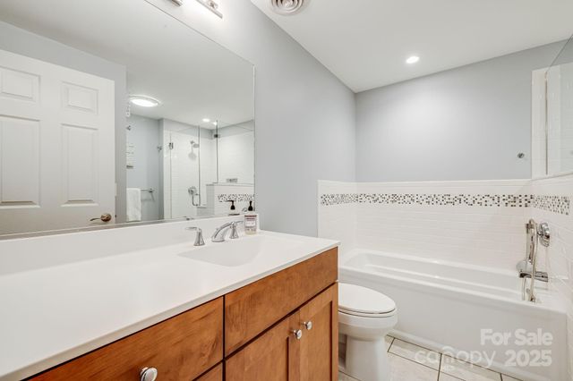 15 Crest Circle Drive, Weaverville, NC 28787