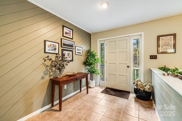 15 Crest Circle Drive, Weaverville, NC 28787