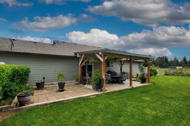 5786 Riverbanks Road, Grants Pass, OR 97527