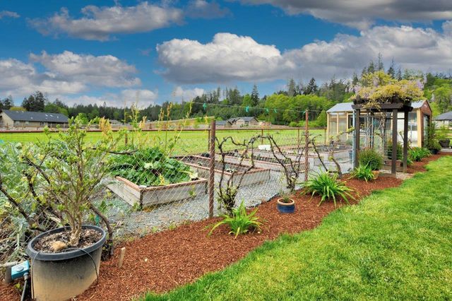 5786 Riverbanks Road, Grants Pass, OR 97527