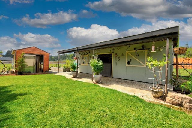 5786 Riverbanks Road, Grants Pass, OR 97527