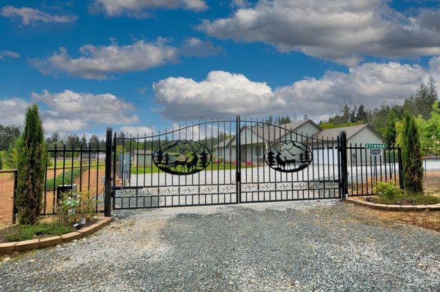 5786 Riverbanks Road, Grants Pass, OR 97527