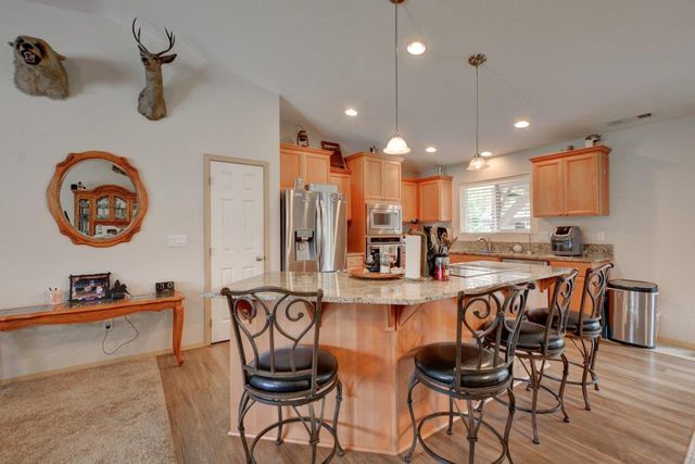 5786 Riverbanks Road, Grants Pass, OR 97527