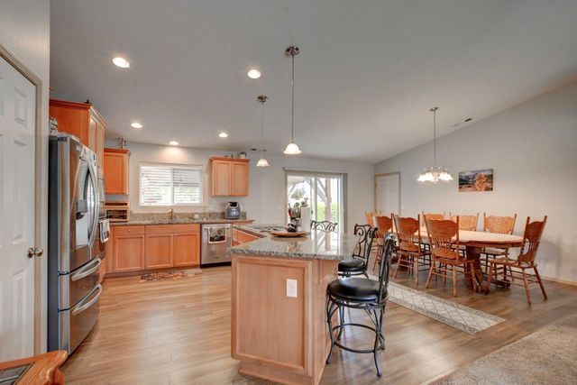 5786 Riverbanks Road, Grants Pass, OR 97527