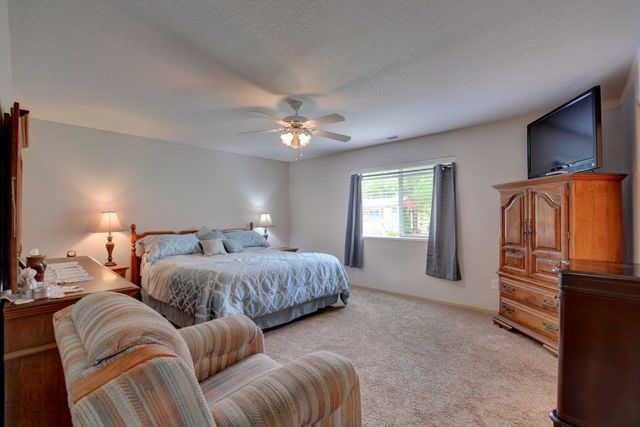 5786 Riverbanks Road, Grants Pass, OR 97527