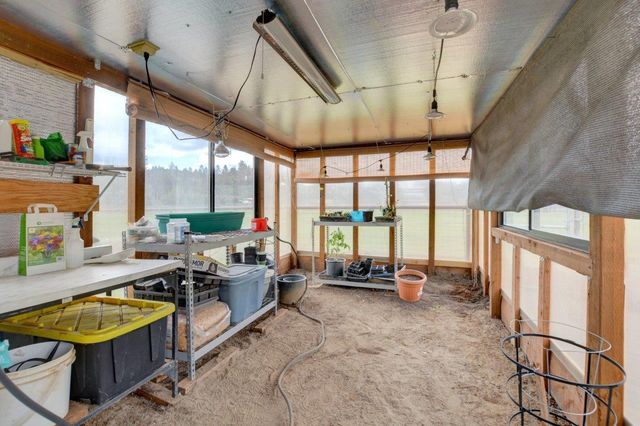 5786 Riverbanks Road, Grants Pass, OR 97527