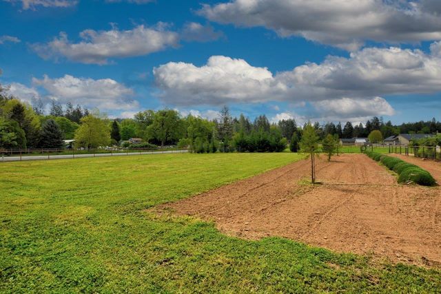 5786 Riverbanks Road, Grants Pass, OR 97527