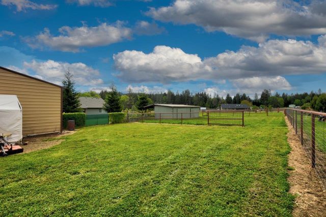 5786 Riverbanks Road, Grants Pass, OR 97527