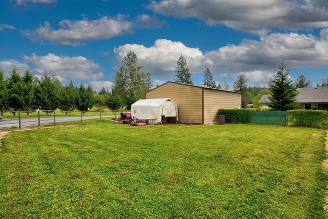 5786 Riverbanks Road, Grants Pass, OR 97527