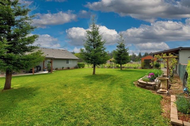 5786 Riverbanks Road, Grants Pass, OR 97527