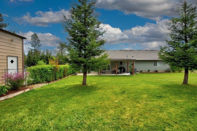 5786 Riverbanks Road, Grants Pass, OR 97527