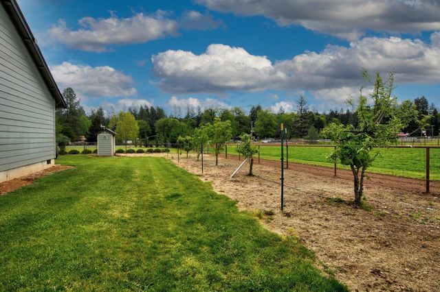 5786 Riverbanks Road, Grants Pass, OR 97527