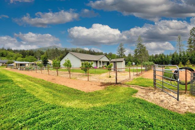 5786 Riverbanks Road, Grants Pass, OR 97527