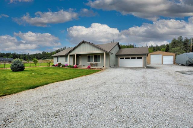 5786 Riverbanks Road, Grants Pass, OR 97527