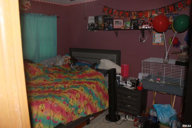 2122 CODY Street, Bettendorf, IA 52722