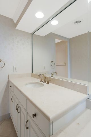 3901 West End Ave Apt 408, Nashville, TN 37205