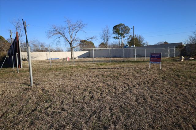 4208 B N Main Street, Cleburne, TX 76058