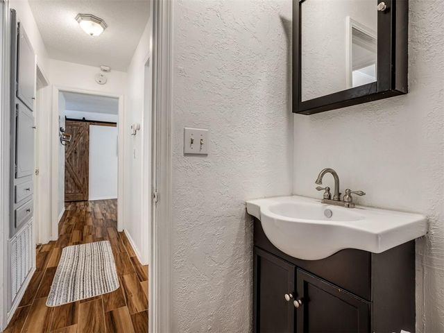 1317 Regency Boulevard, Moore, OK 73160