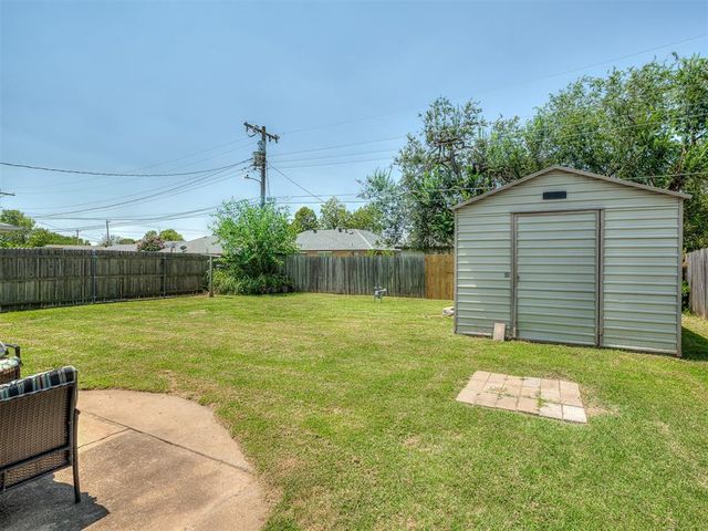 1317 Regency Boulevard, Moore, OK 73160