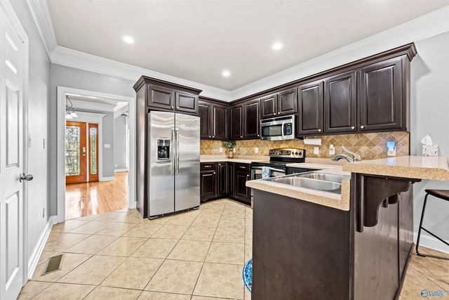17043 Cliff Drive, Athens, AL 35613