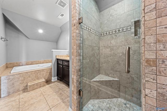 17043 Cliff Drive, Athens, AL 35613