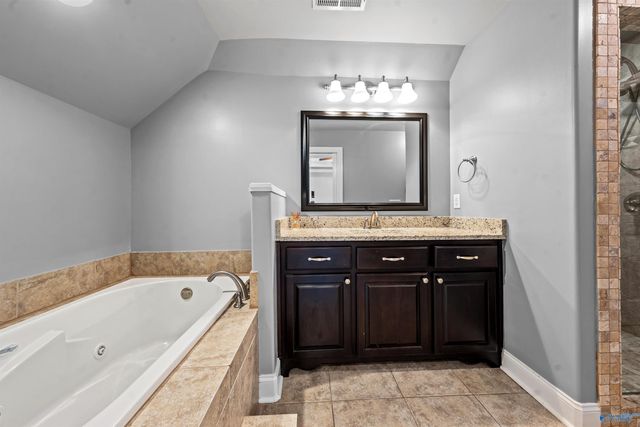 17043 Cliff Drive, Athens, AL 35613