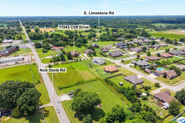 17043 Cliff Drive, Athens, AL 35613