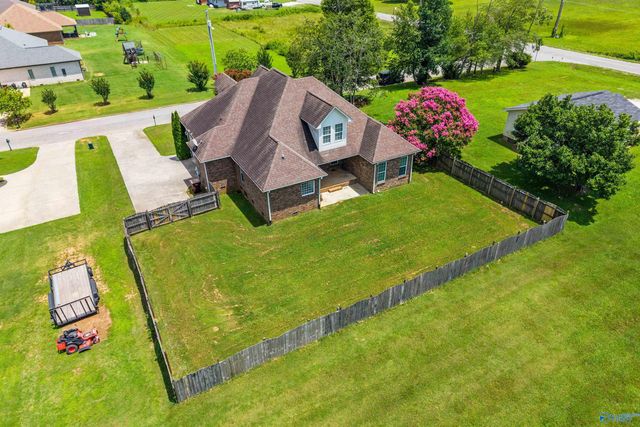 17043 Cliff Drive, Athens, AL 35613