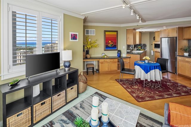 300 Wai Nani Way II2417, Honolulu, HI 96815