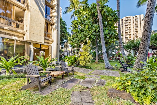 300 Wai Nani Way II2417, Honolulu, HI 96815