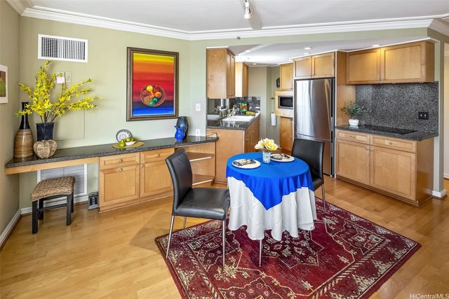 300 Wai Nani Way II2417, Honolulu, HI 96815