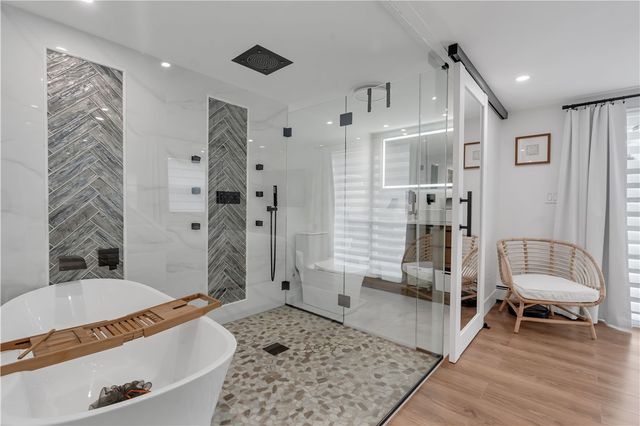 1067 Great Road, Lincoln, RI 02865