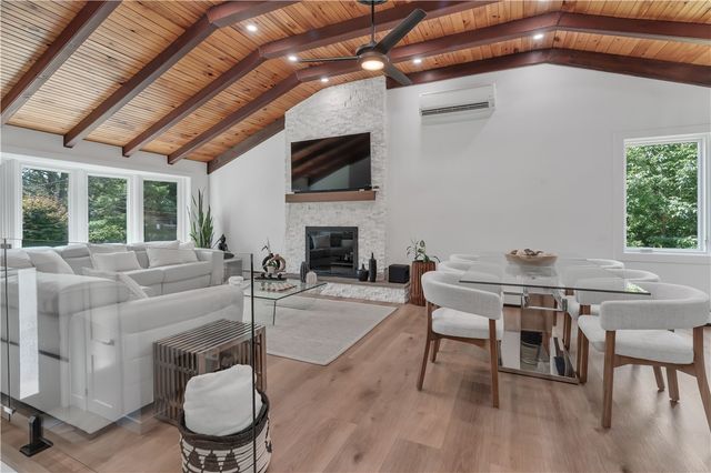 1067 Great Road, Lincoln, RI 02865