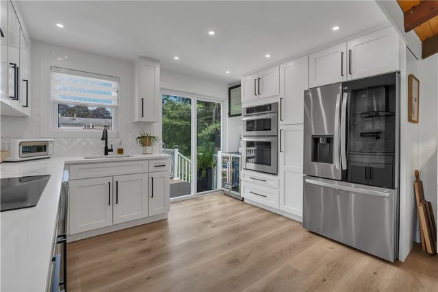 1067 Great Road, Lincoln, RI 02865