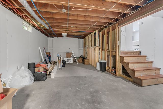 1067 Great Road, Lincoln, RI 02865