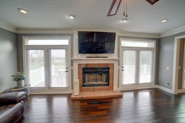 2267 Saint Andrews Circle, Bettendorf, IA 52722