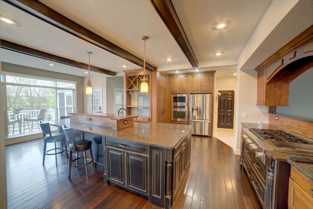 2267 Saint Andrews Circle, Bettendorf, IA 52722