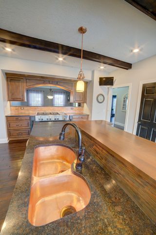 2267 Saint Andrews Circle, Bettendorf, IA 52722
