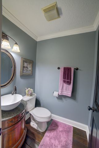 2267 Saint Andrews Circle, Bettendorf, IA 52722