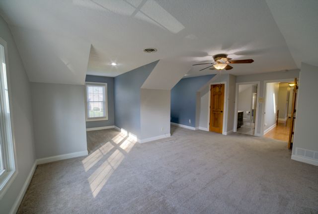 2267 Saint Andrews Circle, Bettendorf, IA 52722